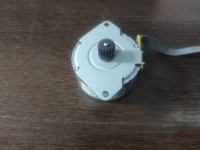 Мотор Kyocera 2C927020 (M42SP-5T, выхода, Kyocera KM-1620/2020/2035, разбор) Мотор Kyocera 2C927020 (M42SP-5T, выхода, Kyocera KM-1620/2020/2035, разбор)